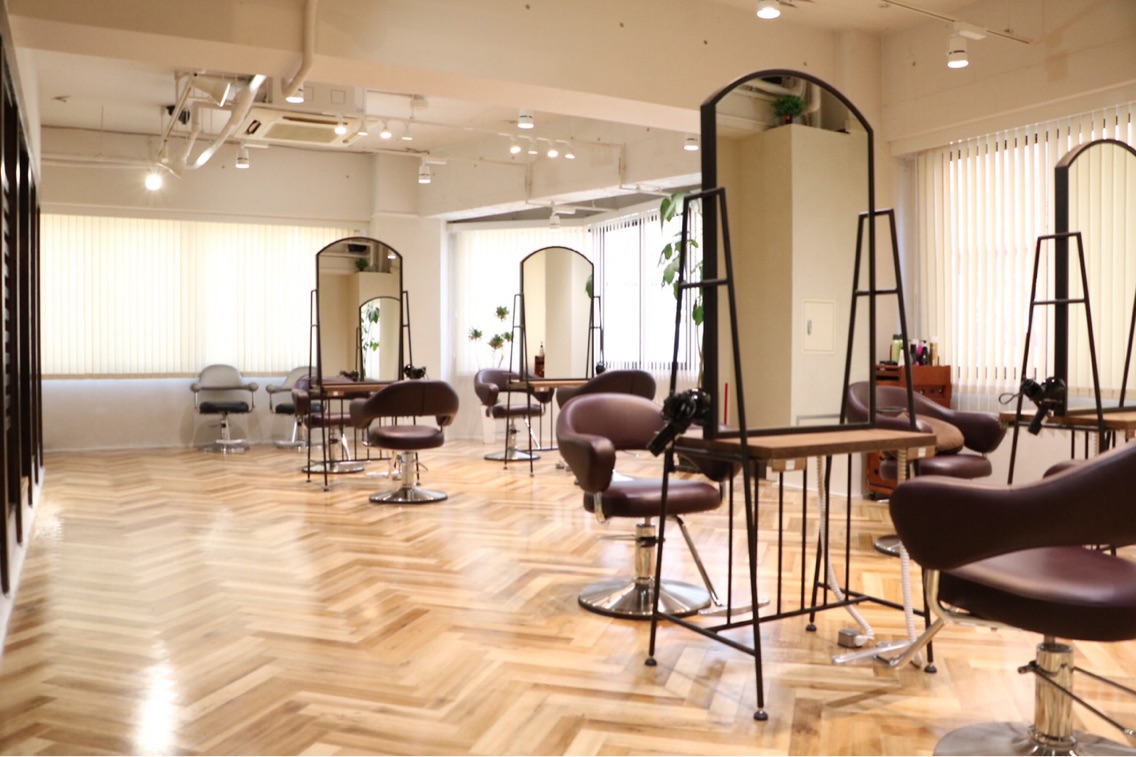 Luck本厚木 Aujuaサロン の美容室 美容院 スタッフ情報 Luck本厚木 浦住 貴大 ミニモ