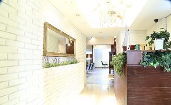 Lafith Hair Room難波一号店の美容室 美容院 美容師情報 三宅 菜那 ミニモ