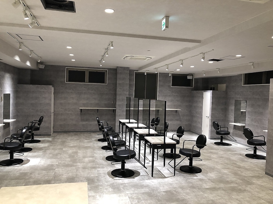 White 高槻店の美容室 美容院 スタッフ情報 White 高槻店 ミニモ
