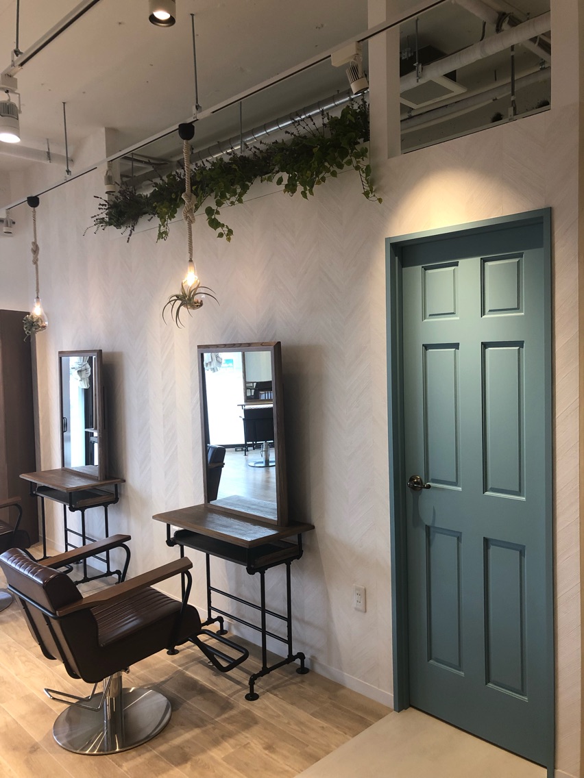 Clinic Zone Vivarc駅前店の美容室 美容院 スタッフ情報 やまぐち まりん ミニモ