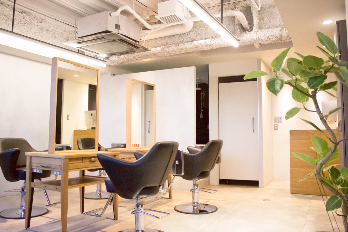 レゴヘアーの美容室 美容院 スタッフ情報 Lego Hair 梅田店 ミニモ