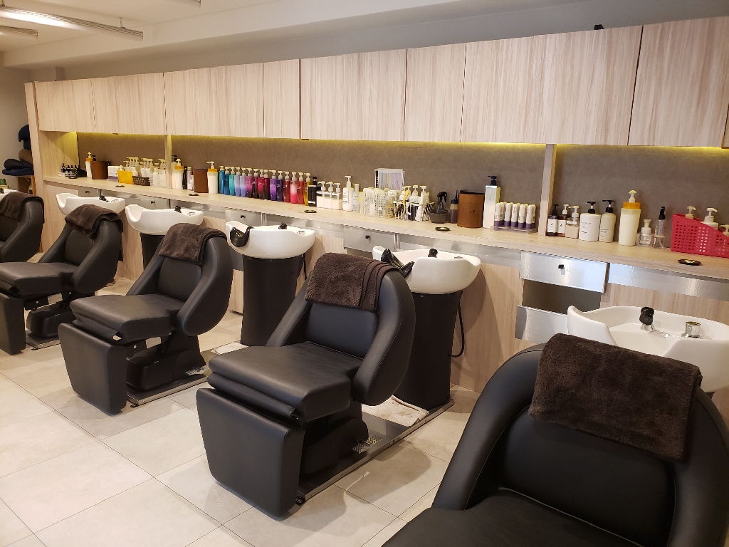 E M A Assort イーエムエーの美容室 美容院 スタッフ情報 美谷添 みやぞえ まどか ミニモ