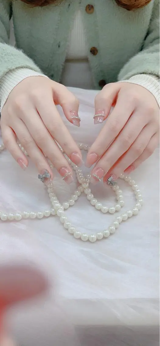 ネイル ハンドネイル Queens ciciのネイルデザイン