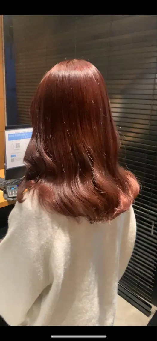 セミロング カラー 藤田 明輝のヘアスタイル