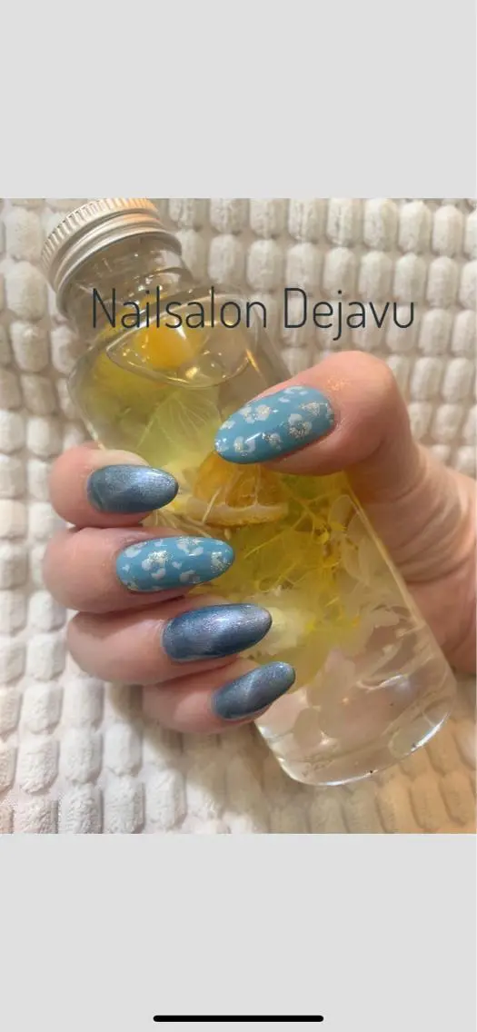 ネイル アニマル柄 ラメ(グリッター) マグネットネイル ワンカラーネイル Nail salon Dejavu 🌿のネイルデザイン