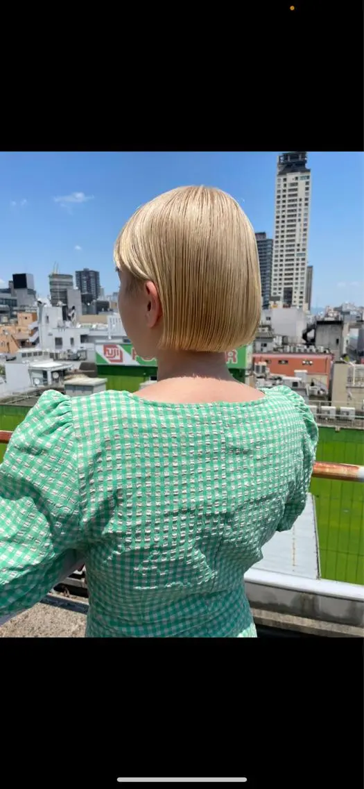 ミディアム カラー ハイトーンカラー ボブ 美髪・シールエクステ ホソタニリョウコのヘアスタイル