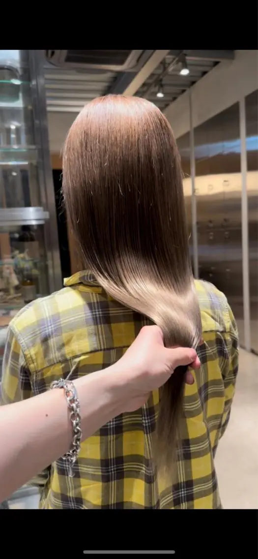 ロング 神 嵩徳のヘアスタイル