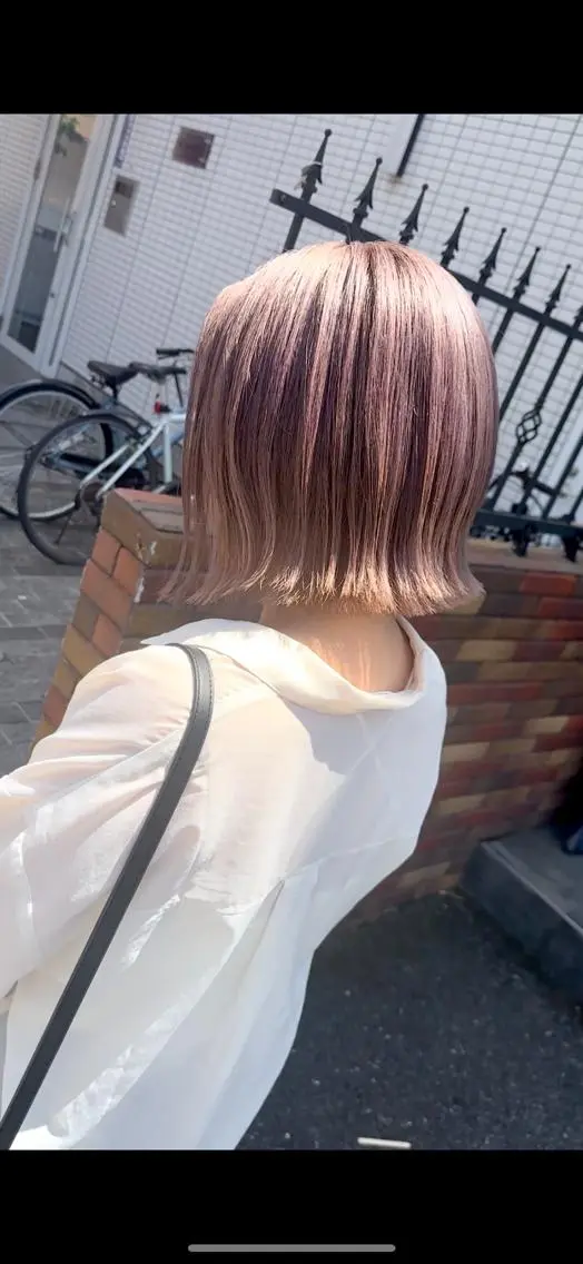 カラー バレイヤージュ ブリーチ グレージュ ハイライトカラー ハイトーンカラー カット ヘアカラー トリートメント 石井辰功也 フリーランス美容師のヘアスタイル