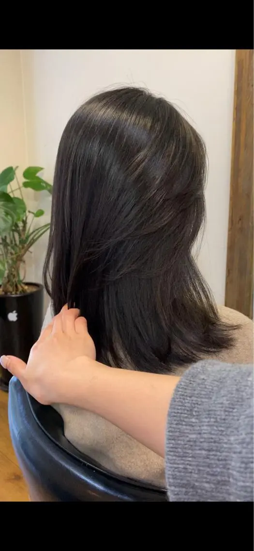 ロング 顔まわりレイヤー 韓国風ヘア レイヤーカット カット MAAT所属 AKANEのヘアスタイル