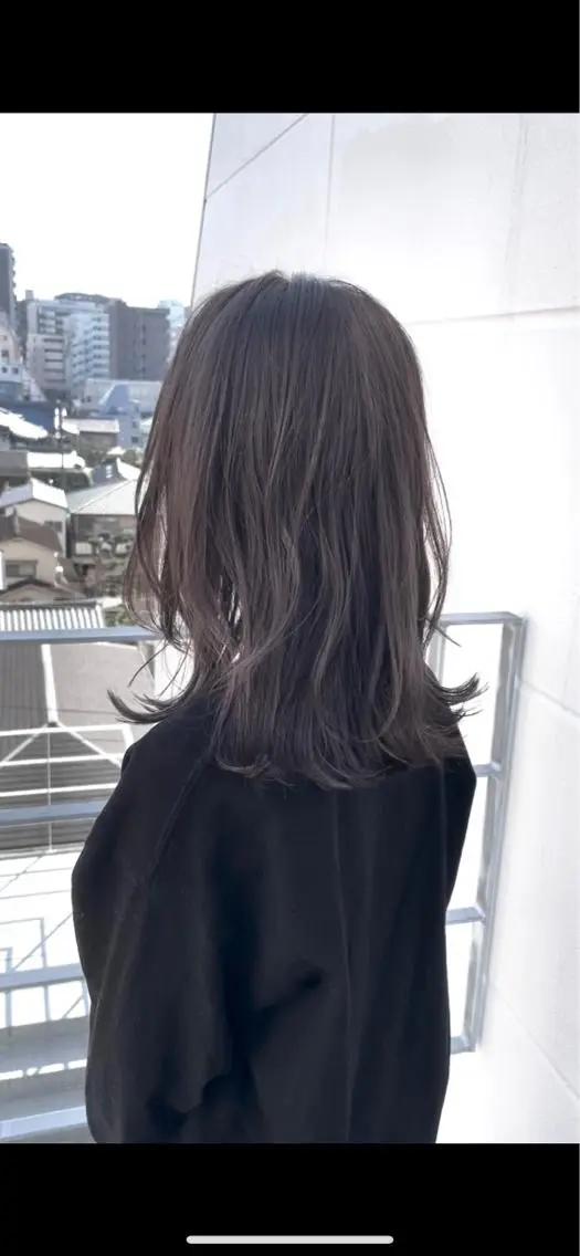 ミディアム カラー アッシュ グラデーションカラー ハイライトカラー ハイライト レイヤーカット クドウレイ fifth神南のヘアスタイル