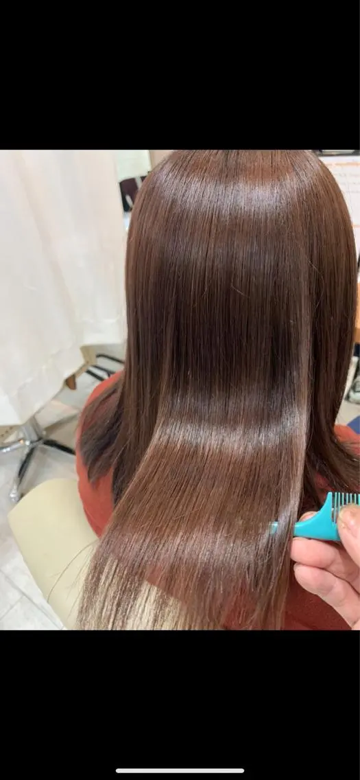 セミロング カット ヘアカラー トリートメント 髪質改善×レイヤー 高嶋のヘアスタイル