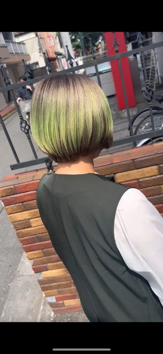 カラー バレイヤージュ ブリーチ グレージュ ハイライトカラー ハイトーンカラー ヘアカラー トリートメント 石井辰功也 フリーランス美容師のヘアスタイル