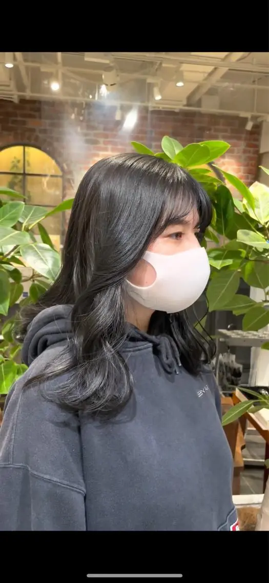 ロング カラー 透明感カラー 髪質改善🪄 イルミナカラー岩谷のヘアスタイル