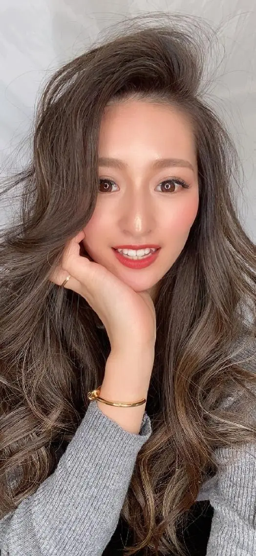 ロング カラー 透明感カラー ダブルカラー ハイライトカラー ハイライト カット RIENS♡xrea 山本優舞のヘアスタイル