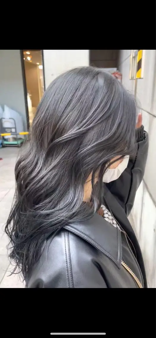 ロング カラー 透明感カラー 髪質改善🪄 イルミナカラー岩谷のヘアスタイル
