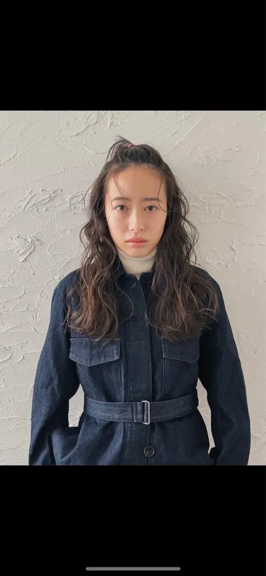 ロング ヘアアレンジ 藤原 怜央のヘアスタイル