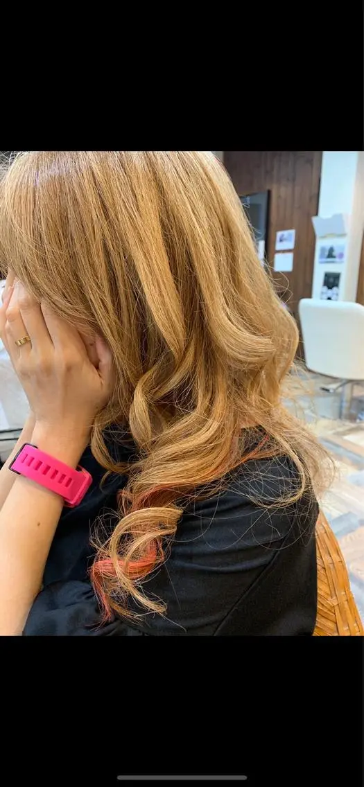 ロング カラー インナーカラー ピンクカラー R's hair 大道瞳のヘアスタイル