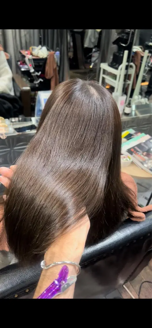 ミディアム トリートメント カット トリートメント 艶髪✴︎髪質改善 VERONIQUEのヘアスタイル