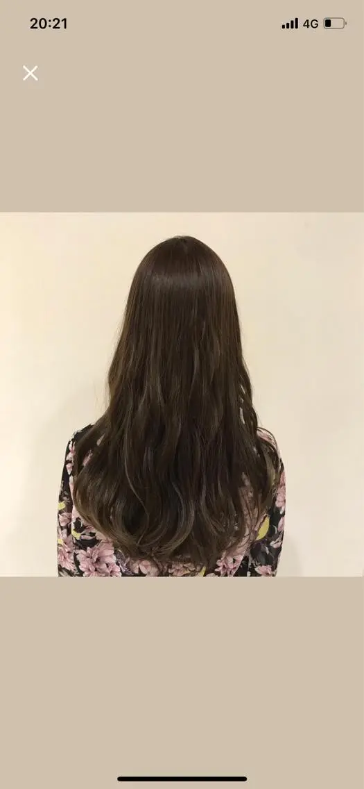 ロング カラー 菅 由梨菜のヘアスタイル