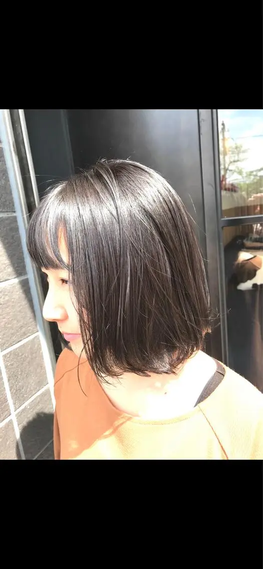 ミディアム カラー シルバー カット ヘアカラー トリートメント 谷合 貴志のヘアスタイル