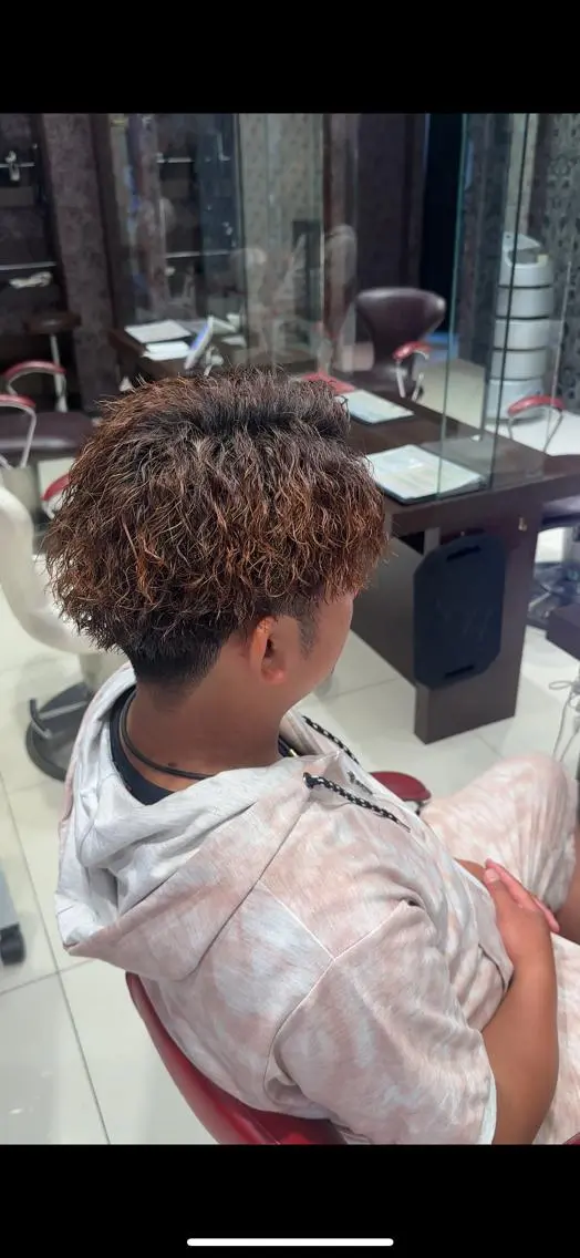 パーマ メンズ メンズパーマ ツイストスパイラルパーマ スパイラルパーマ カット パーマ 益野 凌のヘアスタイル