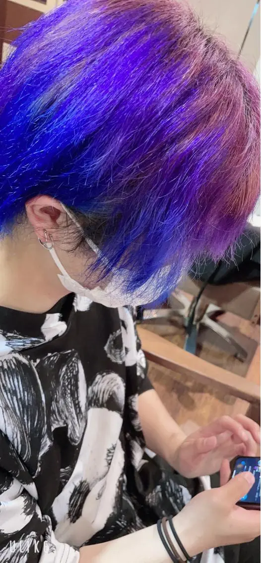 カラー メンズ 岡山 史弥のヘアスタイル