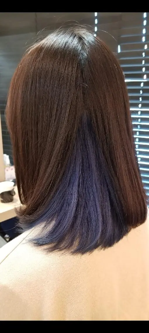 セミロング カラー インナーカラー 伊藤 傑のヘアスタイル