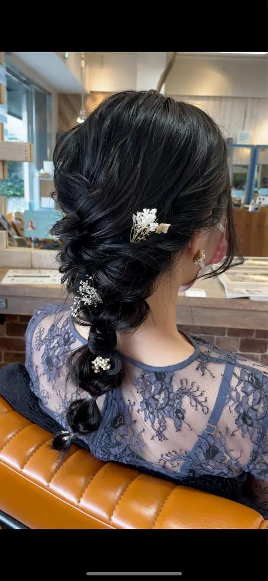 ミディアム ヘアアレンジ カワシマ セイカのヘアスタイル