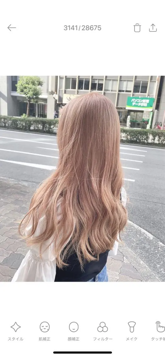 ロング カット 'comma rinkaのヘアスタイル