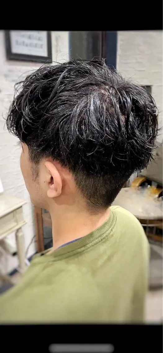 ミディアム パーマ メンズ ミディアムパーマ メンズパーマ スパイラルパーマ メンズStylist 山根慧のヘアスタイル