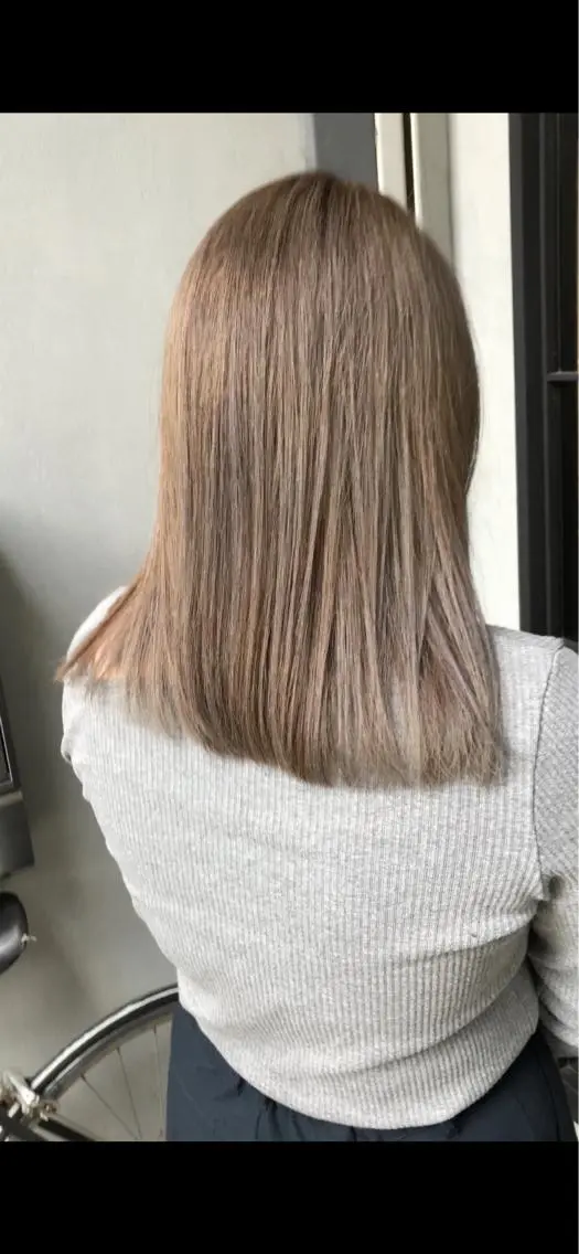 ミディアム カラー ブリーチ wカラー 指名No1かけるのヘアスタイル