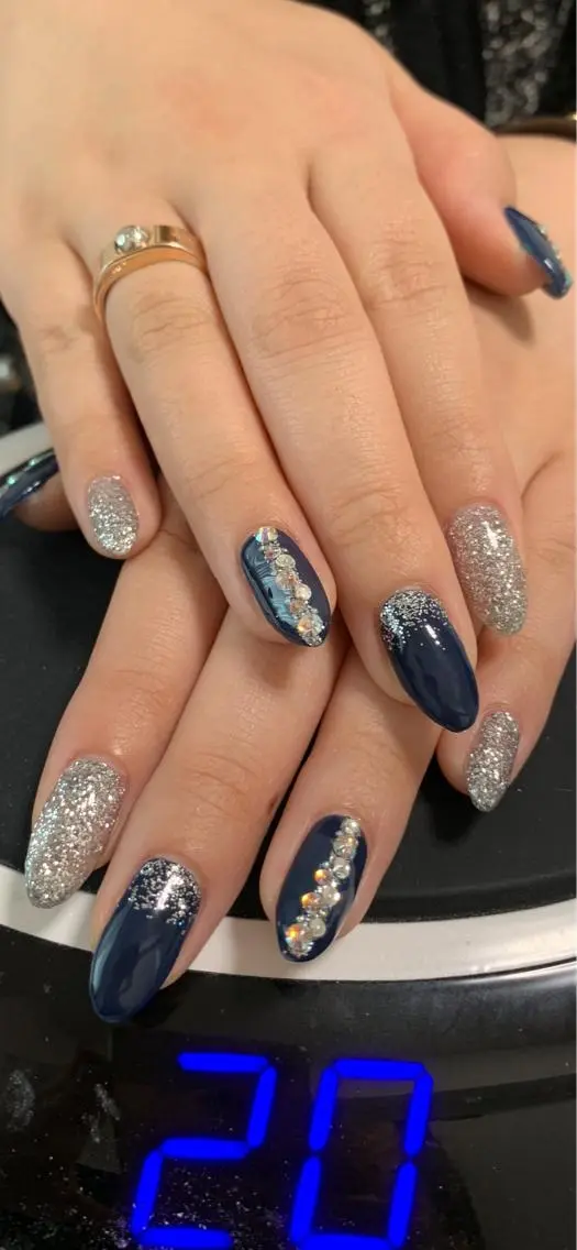 ネイル キラキラネイル ラメ(グリッター) ネイビー シンプルネイル ストーンネイル 💎JADE💎 安田沙也香のネイルデザイン
