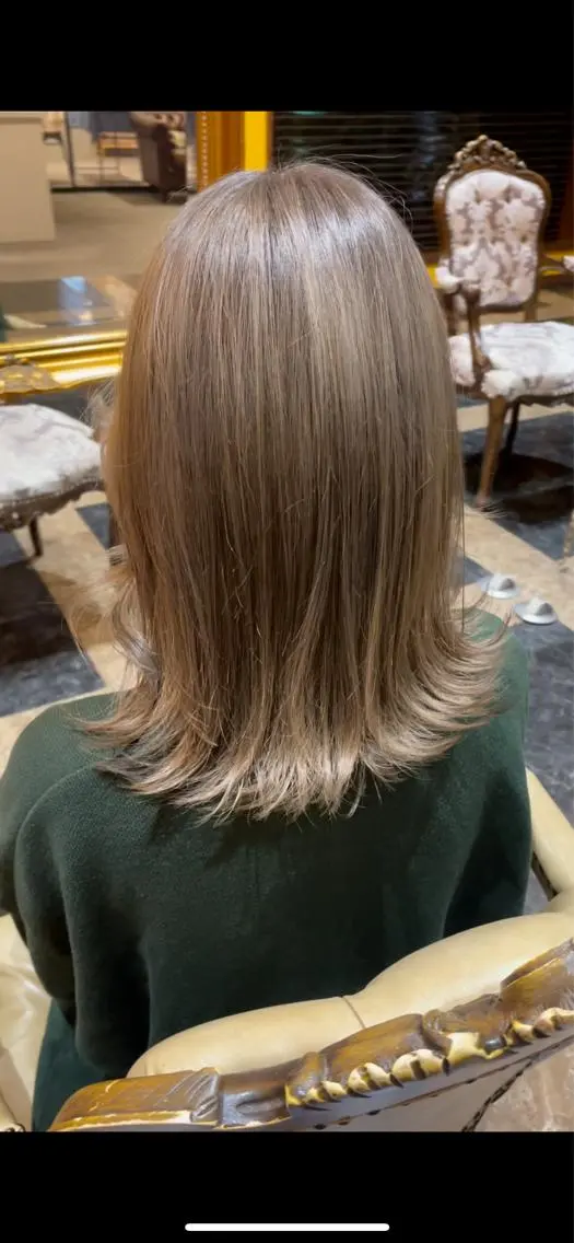 ミディアム カラー 田中 沙織のヘアスタイル
