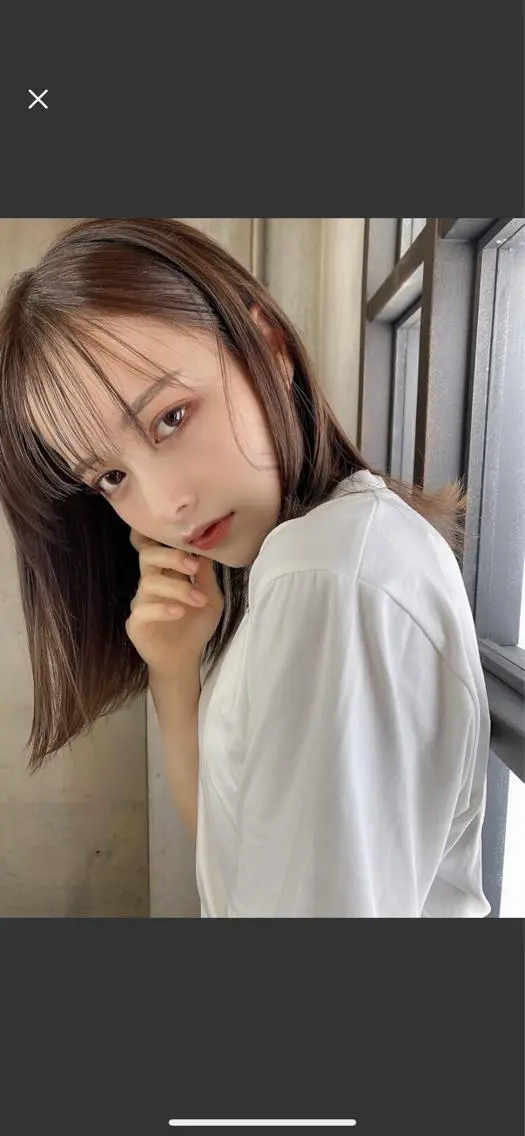 セミロング カラー カット ヘアカラー 中村 朱里のヘアスタイル