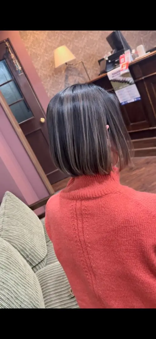 カラー バレイヤージュ ブリーチ グレージュ ハイライトカラー ハイトーンカラー カット ヘアカラー トリートメント 石井辰功也 フリーランス美容師のヘアスタイル