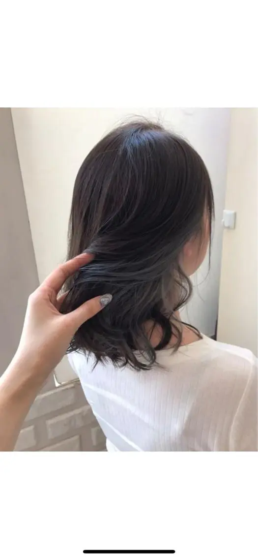 ミディアム カラー インナーカラー 農添 杏のヘアスタイル