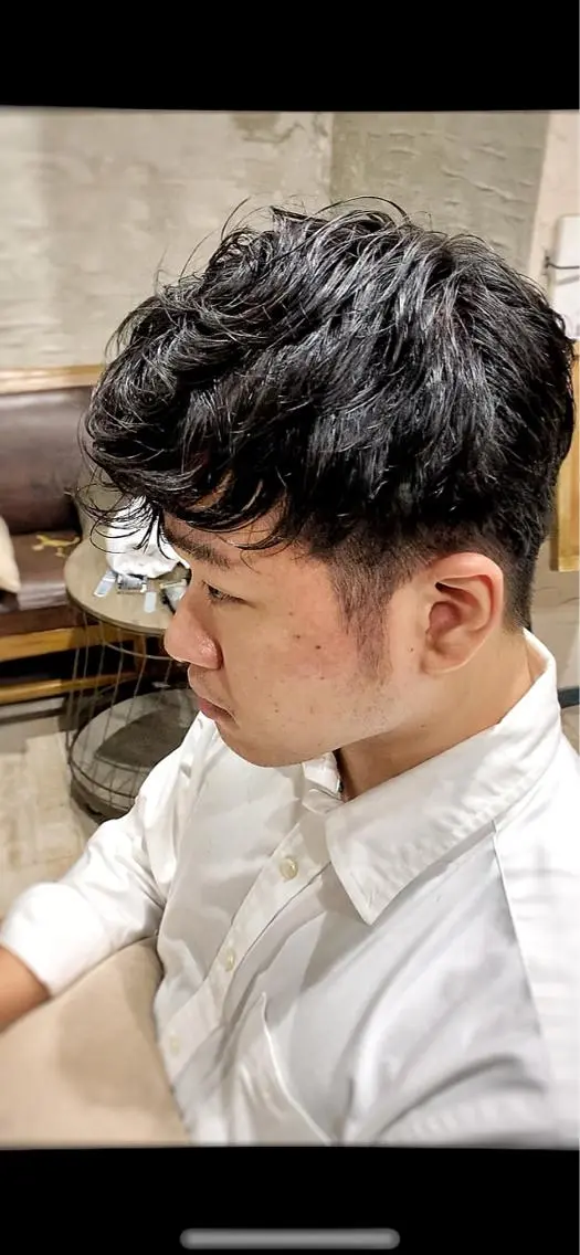 ショート パーマ メンズ メンズパーマ スパイラルパーマ メンズStylist 山根慧のヘアスタイル