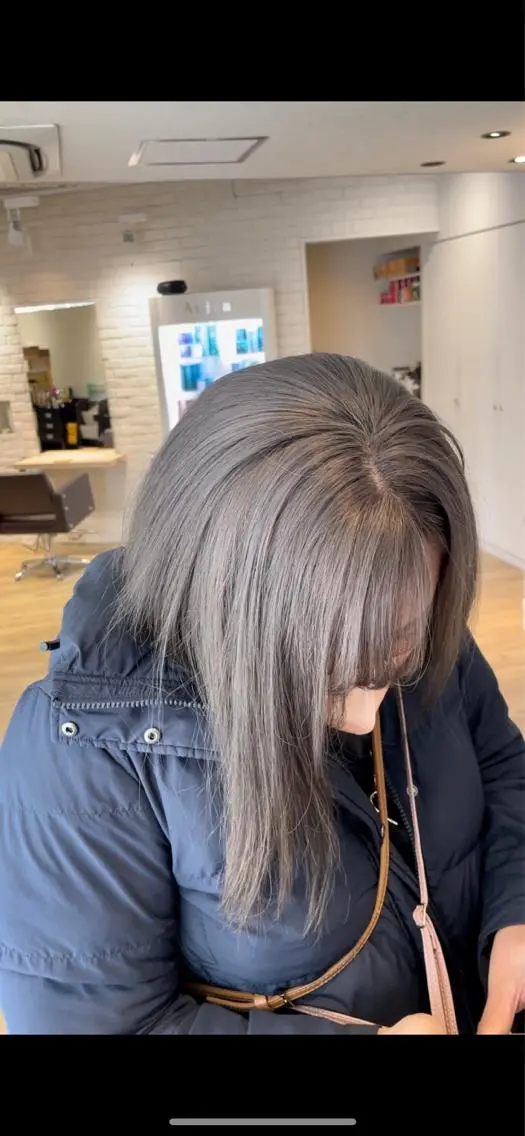 セミロング 前田 菜奈子のヘアスタイル