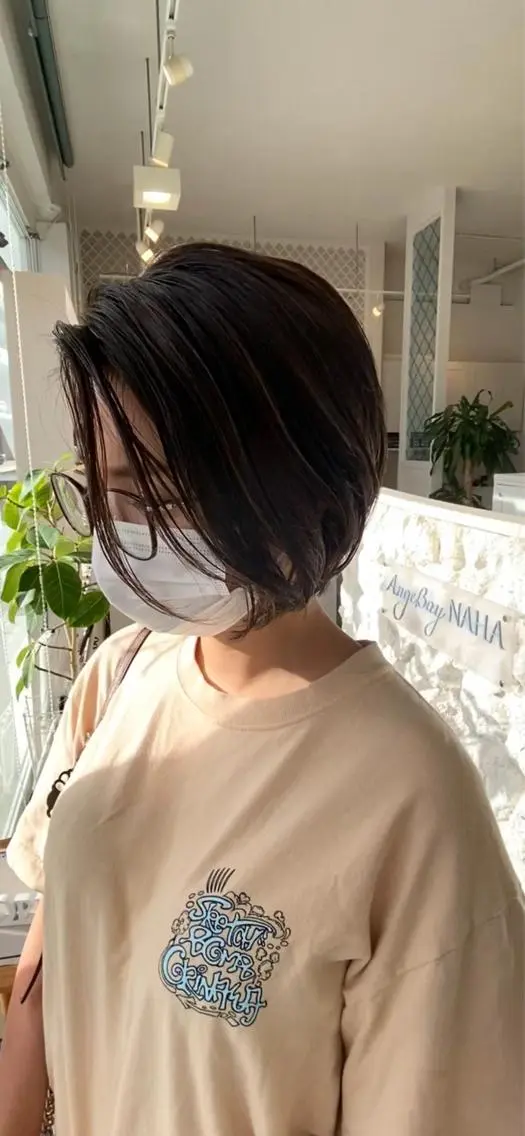 ショート カラー ヘアカラー トリートメント 饒平名 知也のヘアスタイル