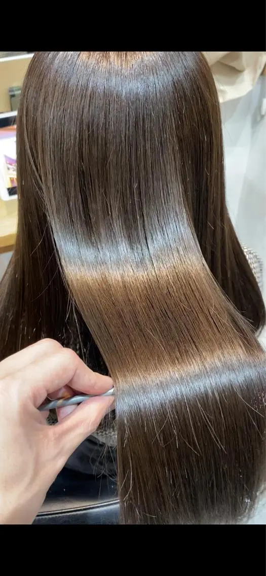セミロング カラー カット 縮毛矯正 トリートメント 【透明感、艶髪】西村 有司のヘアスタイル