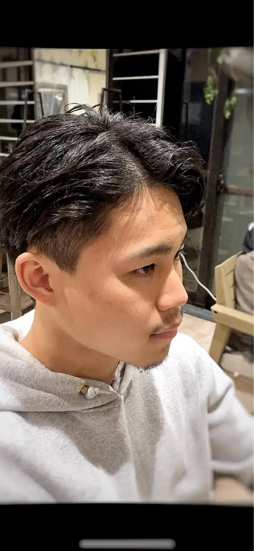 ショート メンズ かきあげバング カット ヘアセット メンズStylist 山根慧のヘアスタイル