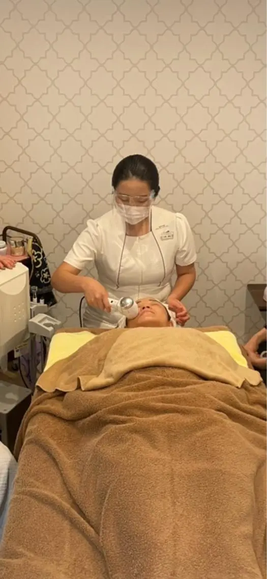 セミロング アイブロウ 小倉 麻由のエステ・リラクイメージ