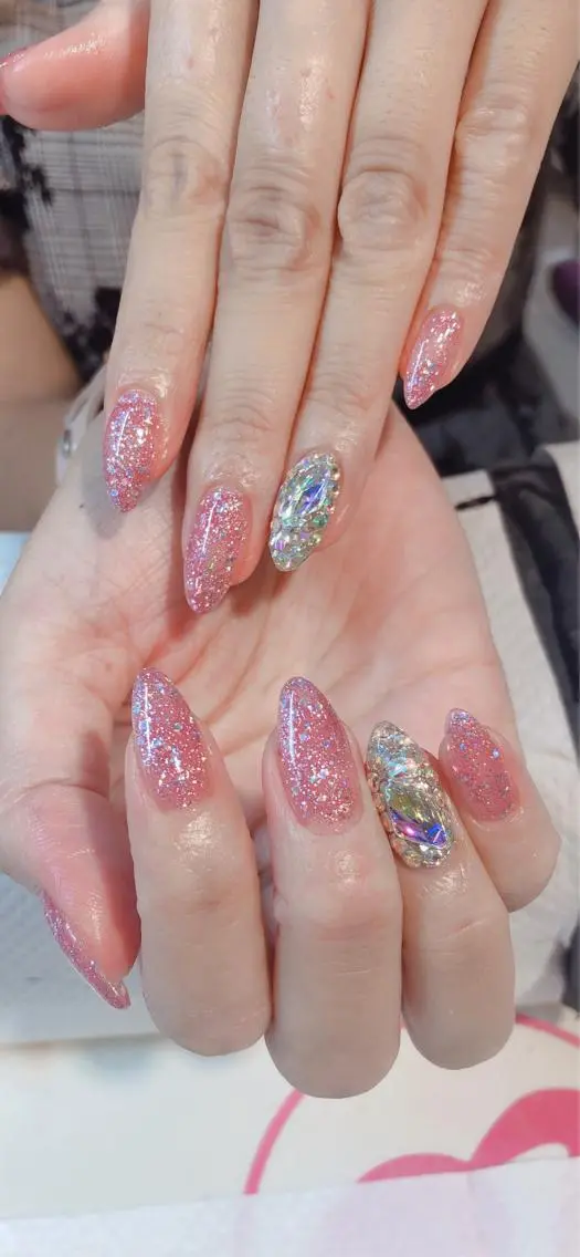 セミロング ネイル ストーンネイル ハンドネイル 長さ出し専門 nynaのネイルデザイン