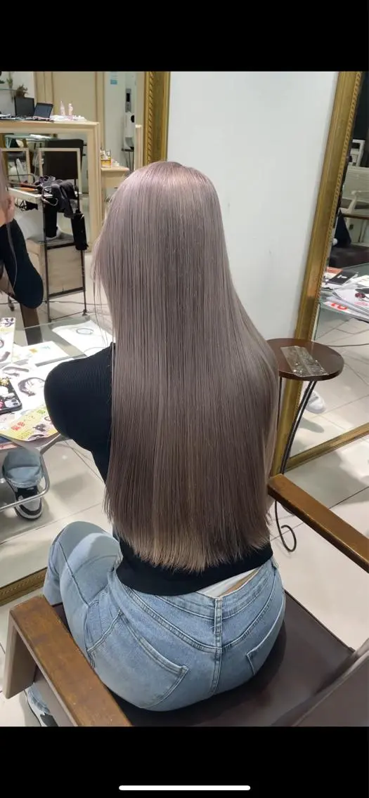 ロング カラー カット ヘアカラー トリートメント 🩶ブリーチ/ レイヤー🩶フミカのヘアスタイル