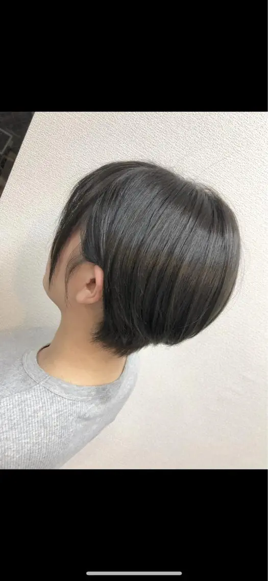 ショート カラー SHIORI💜口コ ミNo.1艶カラーのヘアスタイル
