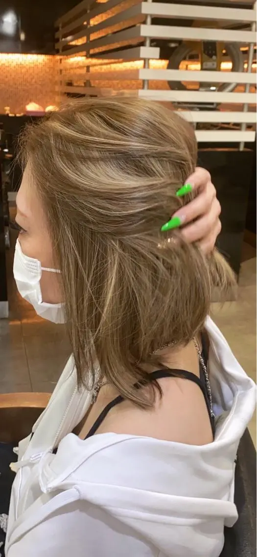ミディアム ✂️ 小倉ちか✂️のヘアスタイル