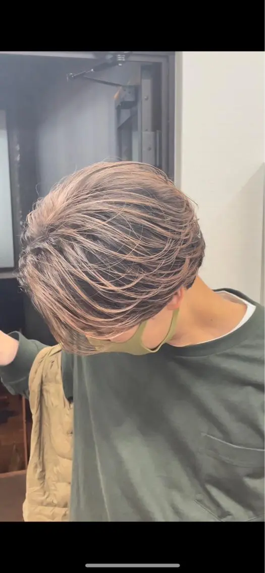 ミディアム カラー メンズ okada riruのヘアスタイル
