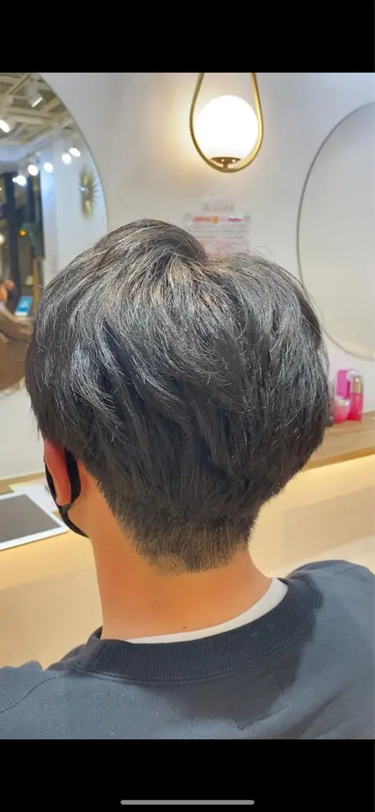 ショート カラー パーマ ヘアアレンジ メンズ 刈り上げ ハイトーン&透明感 カラー☘️片山優陽のヘアスタイル