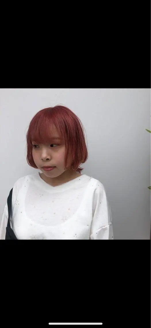 ショート カラー 古屋 花織のヘアスタイル