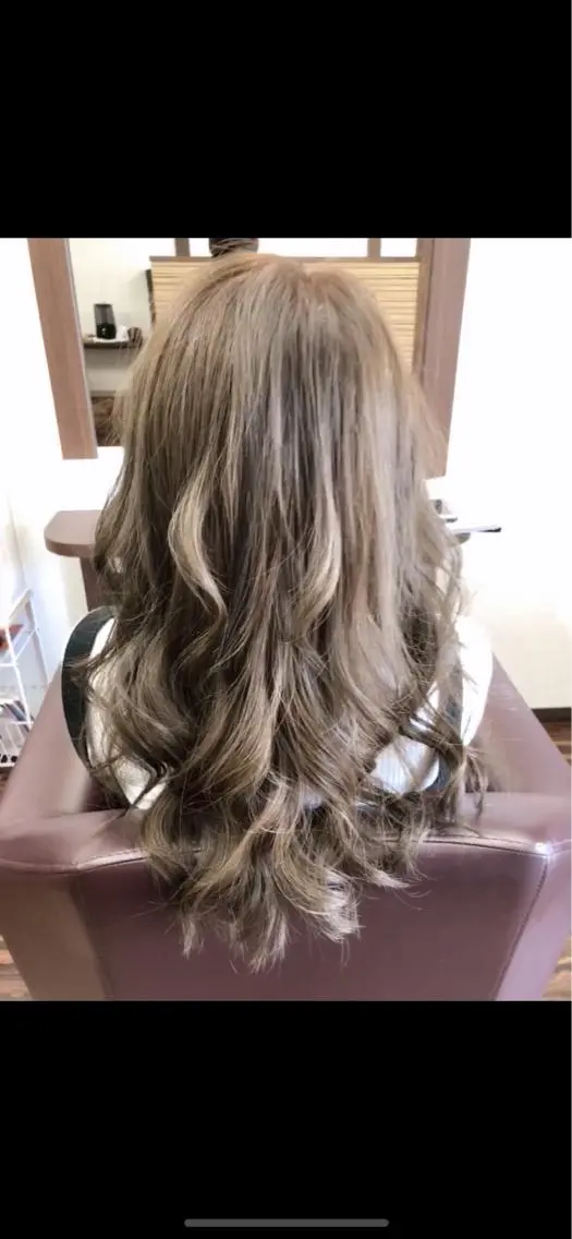 ロング カット ヘアカラー トリートメント ヘッドスパ Ze sealのヘアスタイル
